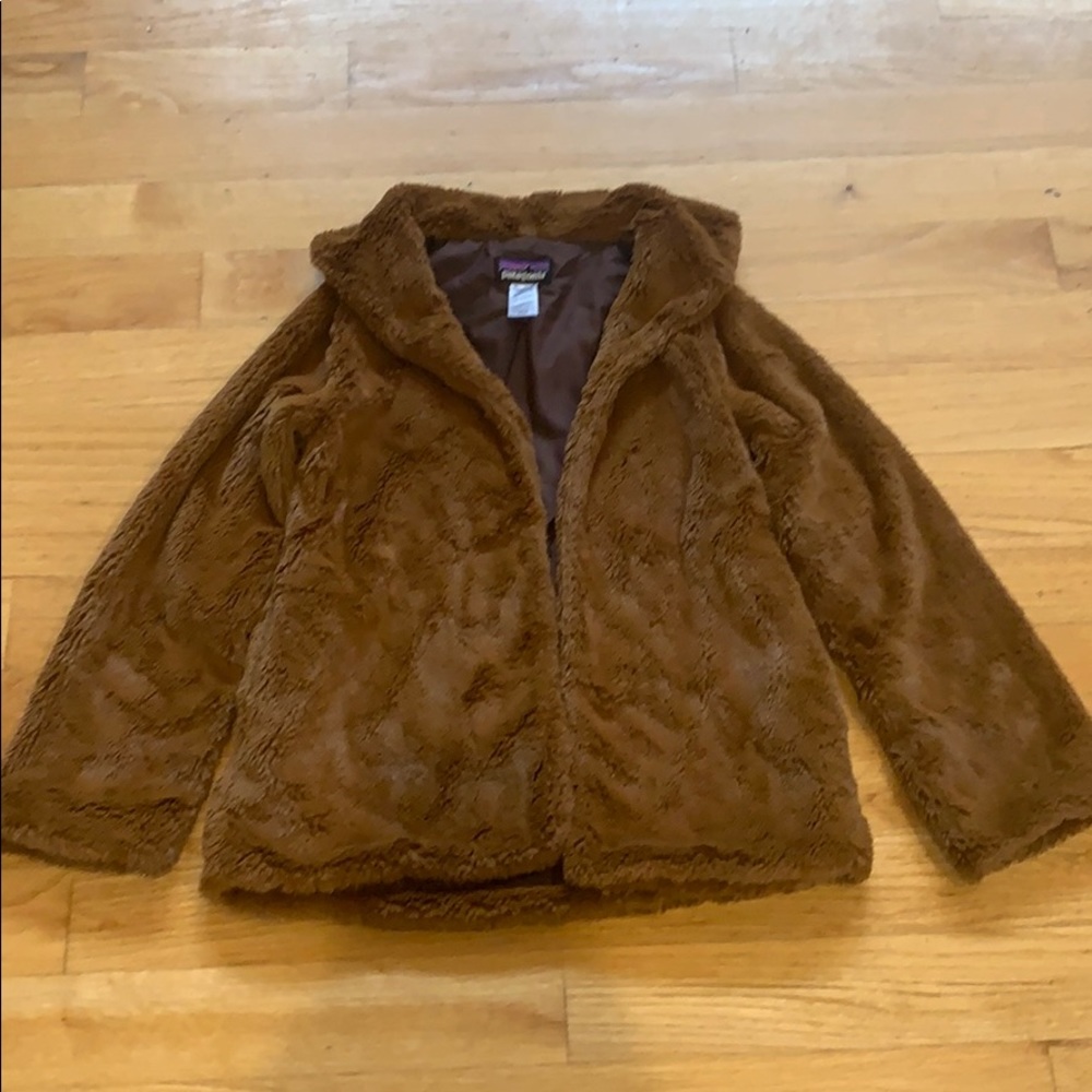 Girls Patagonia coat large (12)